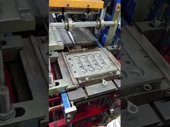 검은색 실리콘 고무 플러그와 끝 캡을 가진 맞춤형 실리콘 고무 액세서리